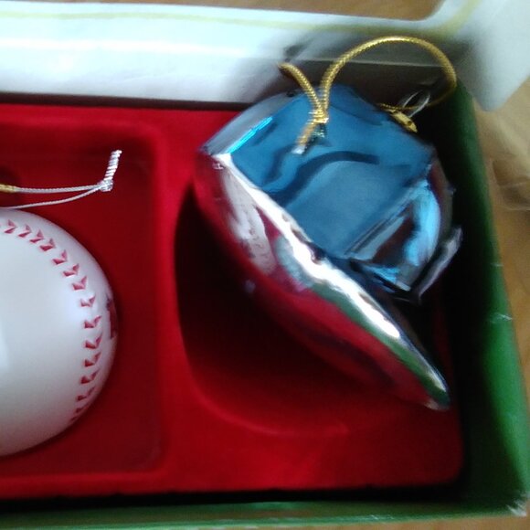 Set of 2 Christmas Baseball Ornaments - Picture 4 of 10